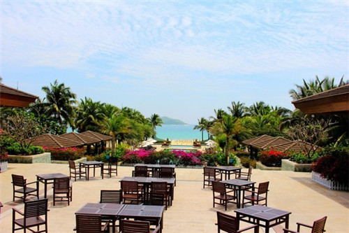 加盟于小鱼炒鸡开店什么地段好，加盟于小鱼炒鸡能够赚多少钱